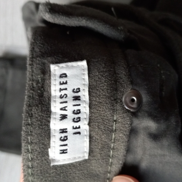 **SOLD**TOKYO DARLING | faux suede jeggings size 2 - Picture 7 of 9